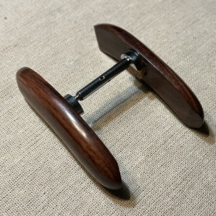 Double-Chinrest-Viola-Rosewood-bottom fittings