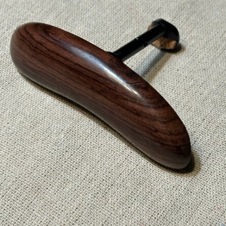 Chinrest Vla – Rosewood - Bottom-mounted Black Fittings